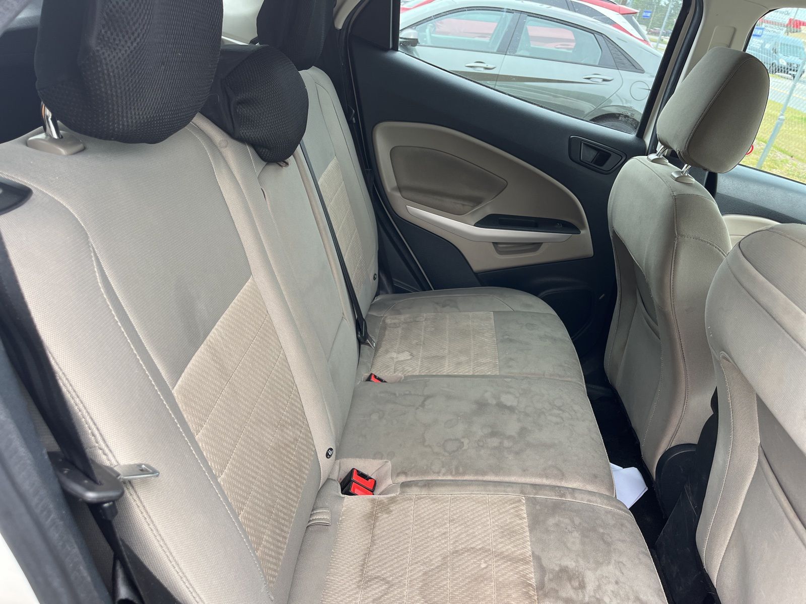 Used 2018 White Ford S image 19
