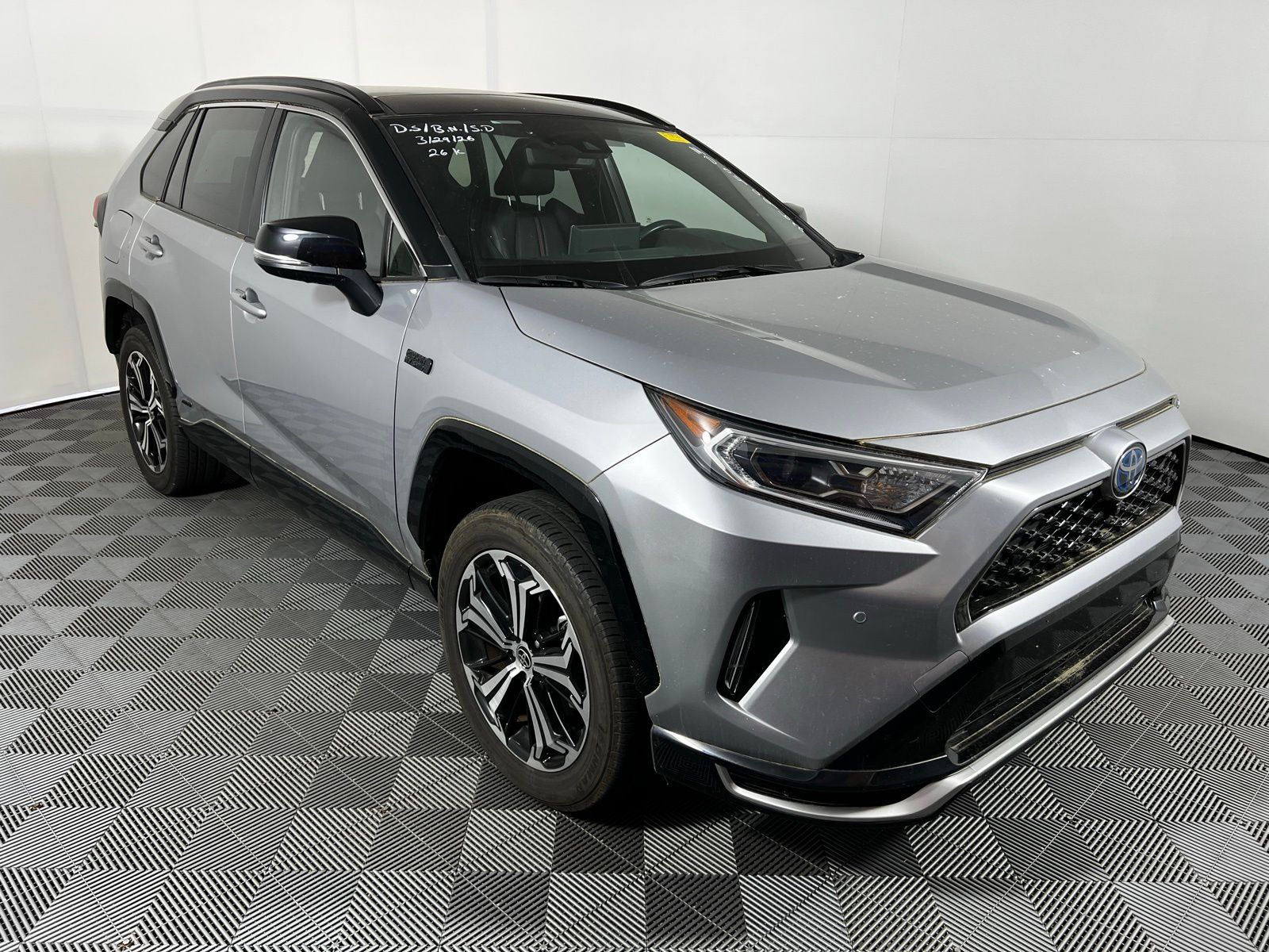 Thumbnail: 2021 Toyota RAV4 - 3