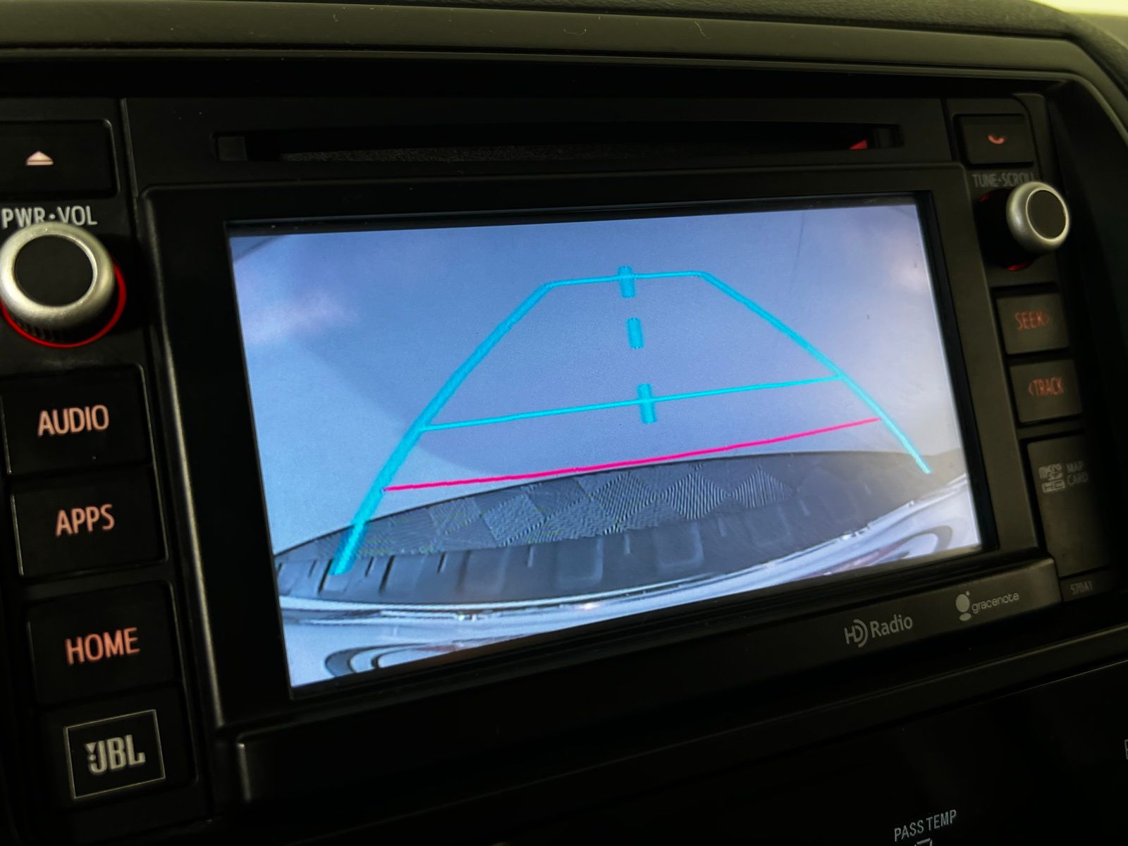 Thumbnail: 2015 Toyota Sequoia - 18