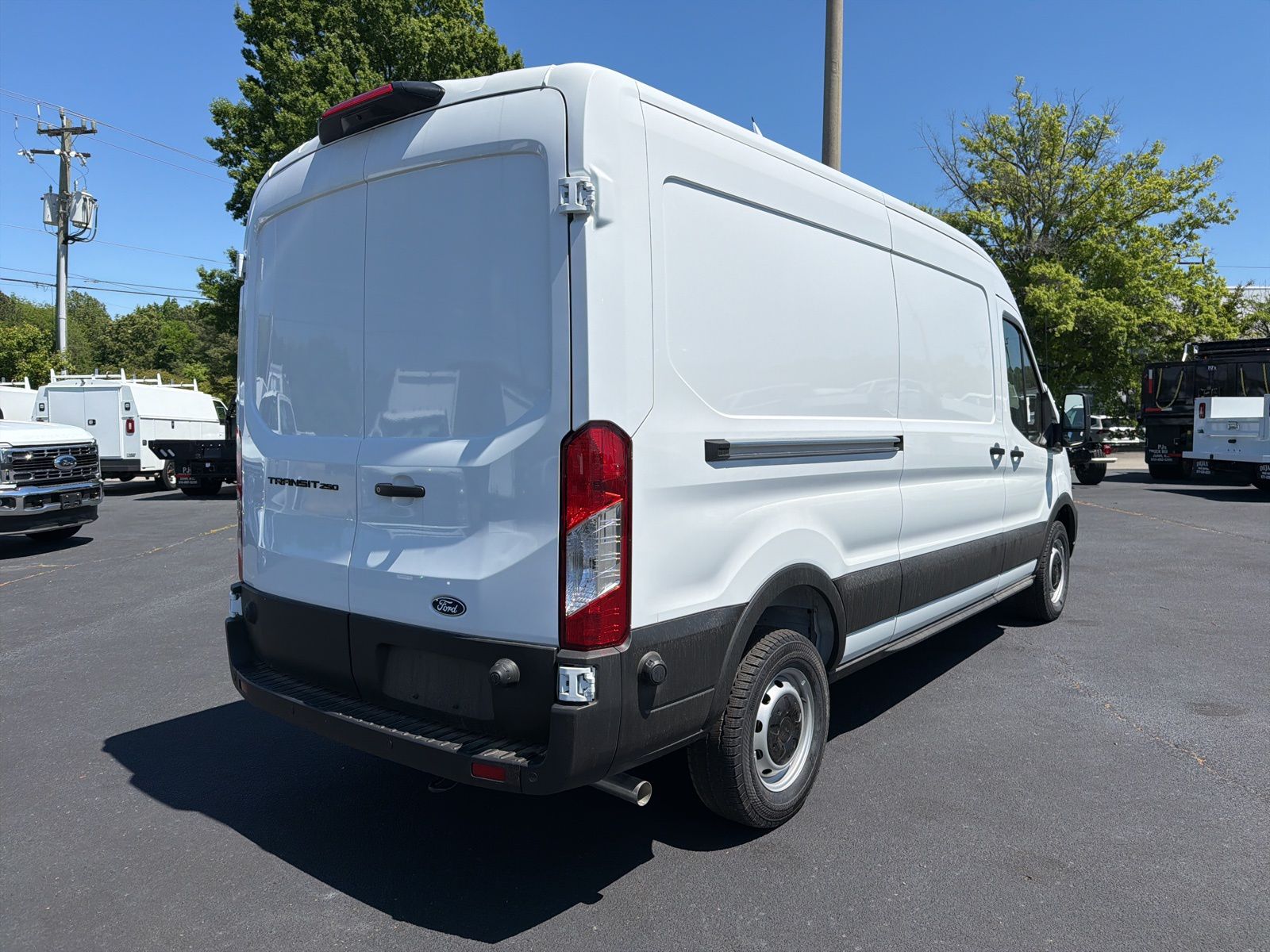 New 2026 Oxford White Ford Base image 6