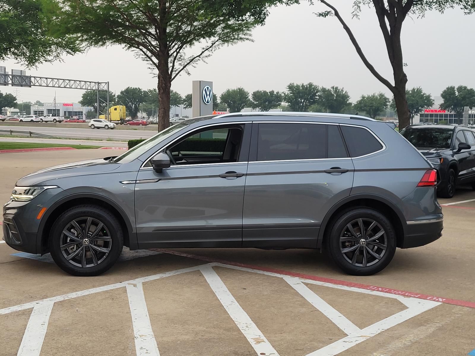 used 2022 Volkswagen Tiguan car, priced at $21,900