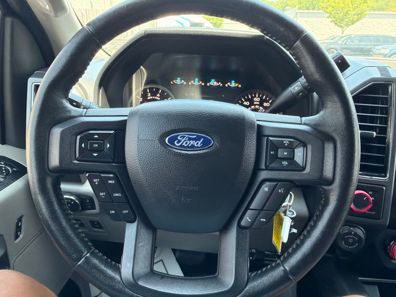Certified Used 2020 Black Metallic Ford XLT image 18