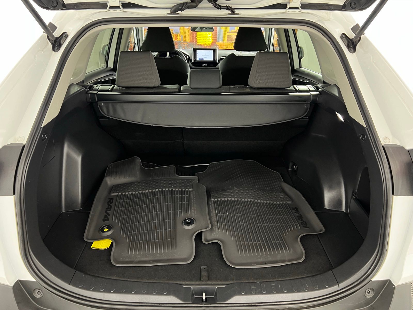 Thumbnail: 2024 Toyota RAV4 - 22