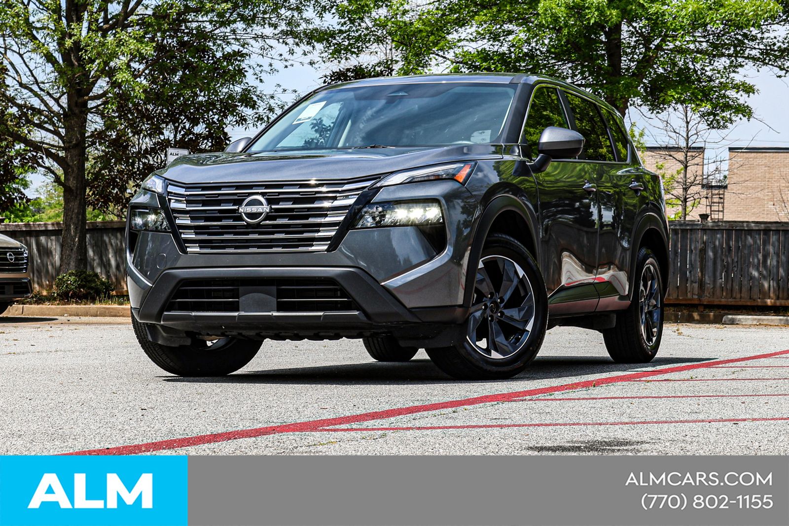 Used 2025 Gray Nissan SV image 3