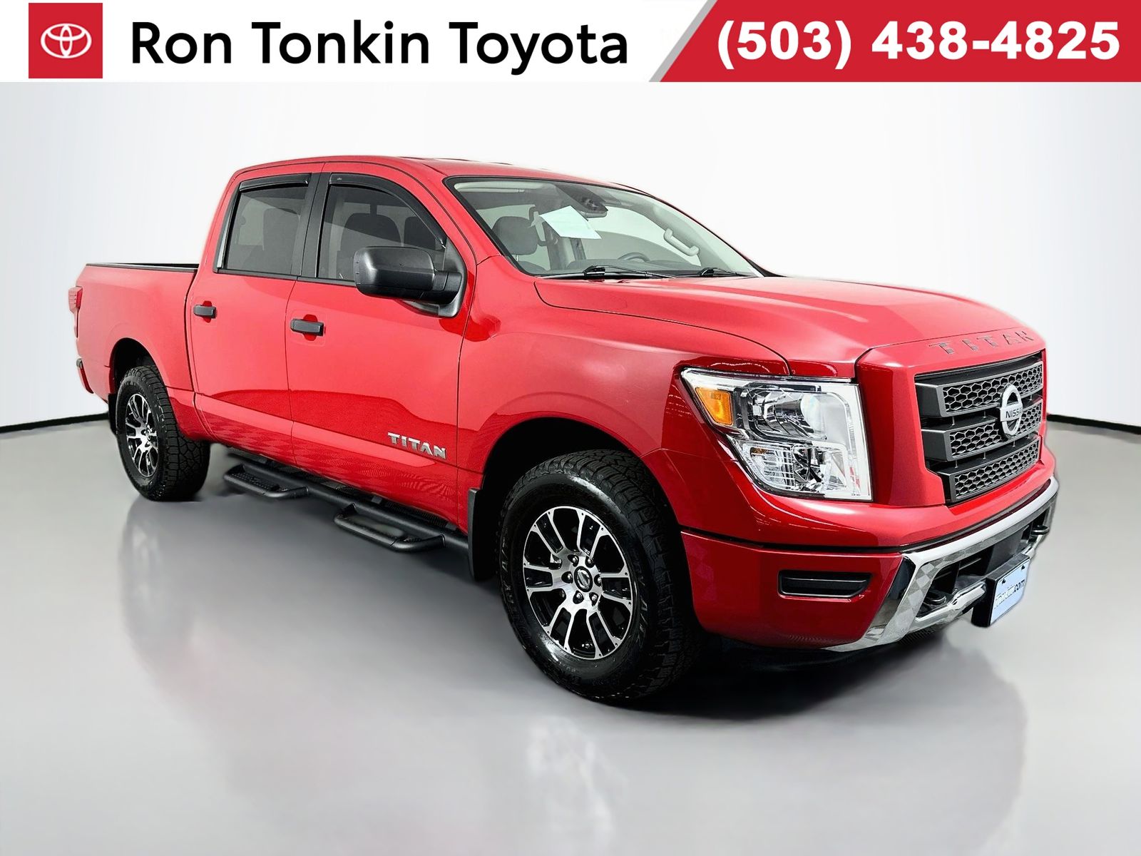  2022 Nissan Titan SV Crew Cab 4WD   
