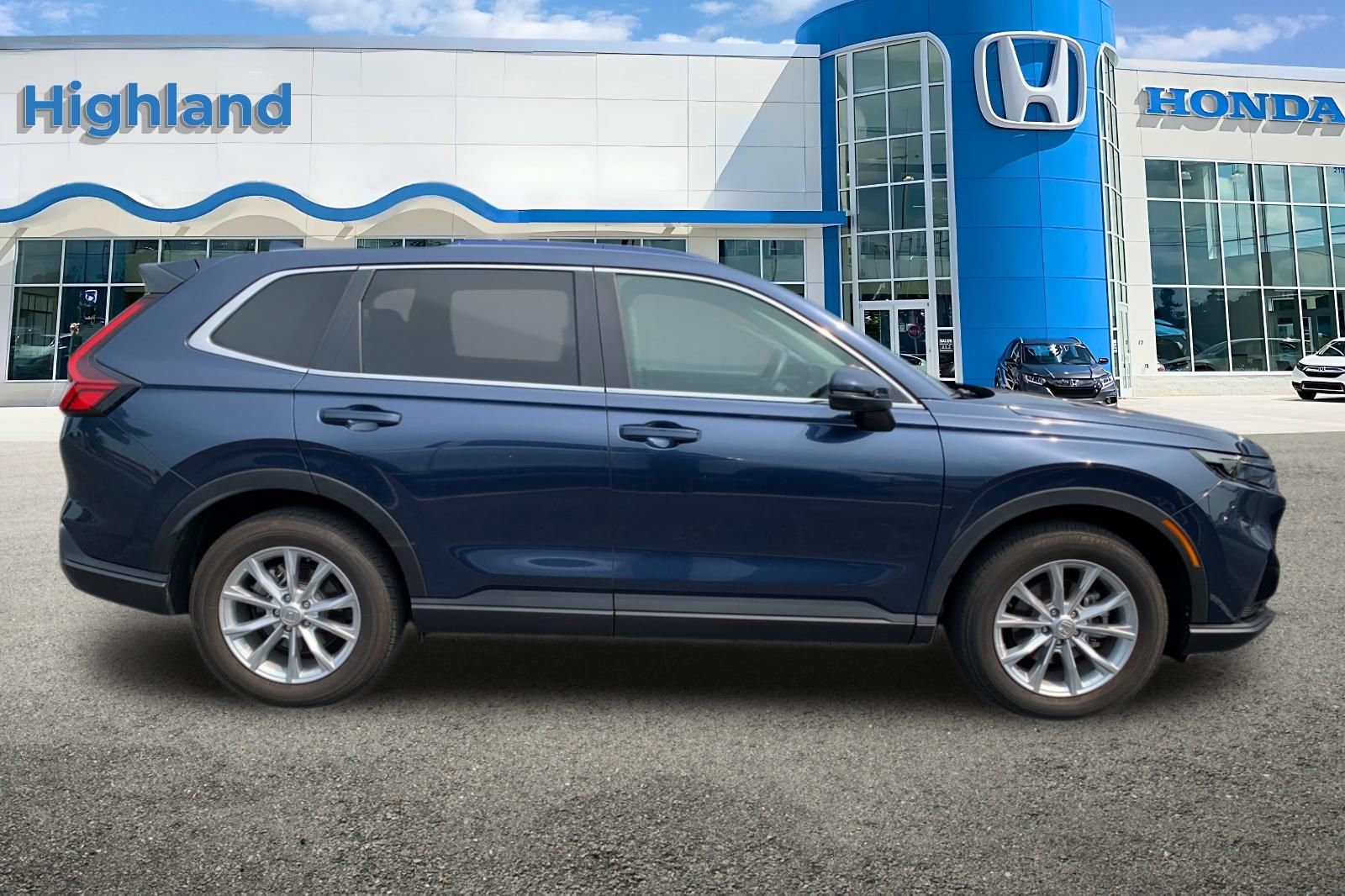 Certified Used 2024 Beige Honda EX-L image 5