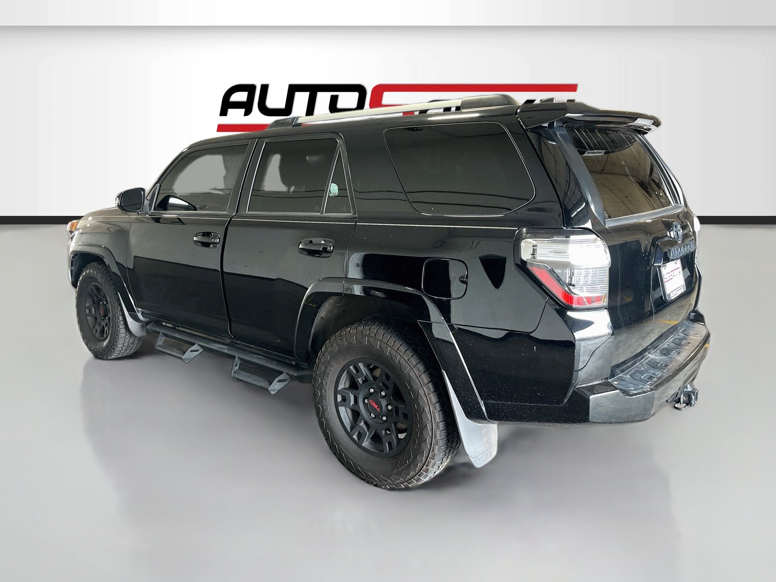 Used 2021 Black Toyota SR5 Premium image 4