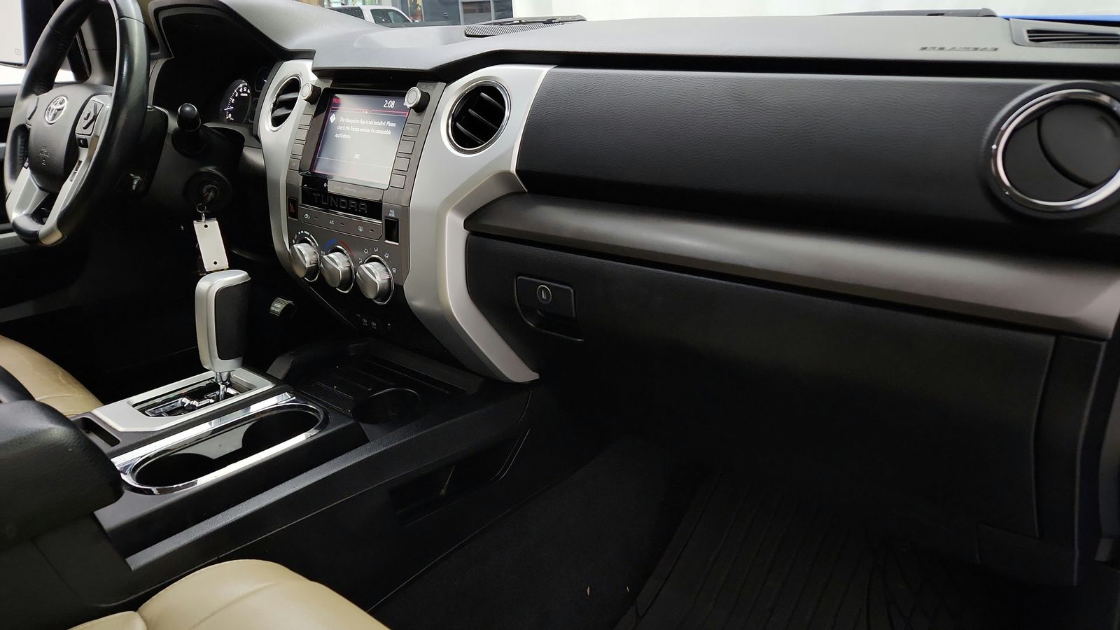 Used 2021 Blue Toyota SR5 image 34