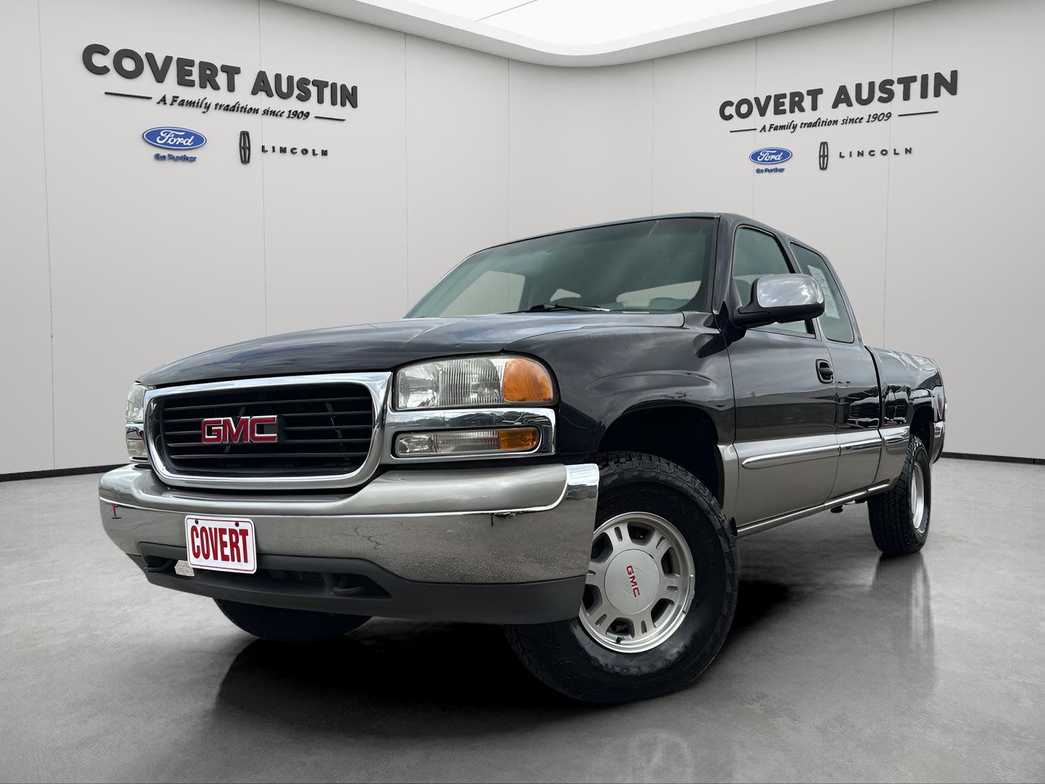 Onyx Black 1999 GMC Sierra 1500 SLE 4WD Extended Cab SB Pickup Truck Four-Wheel Drive 4-Speed Automatic Overdrive