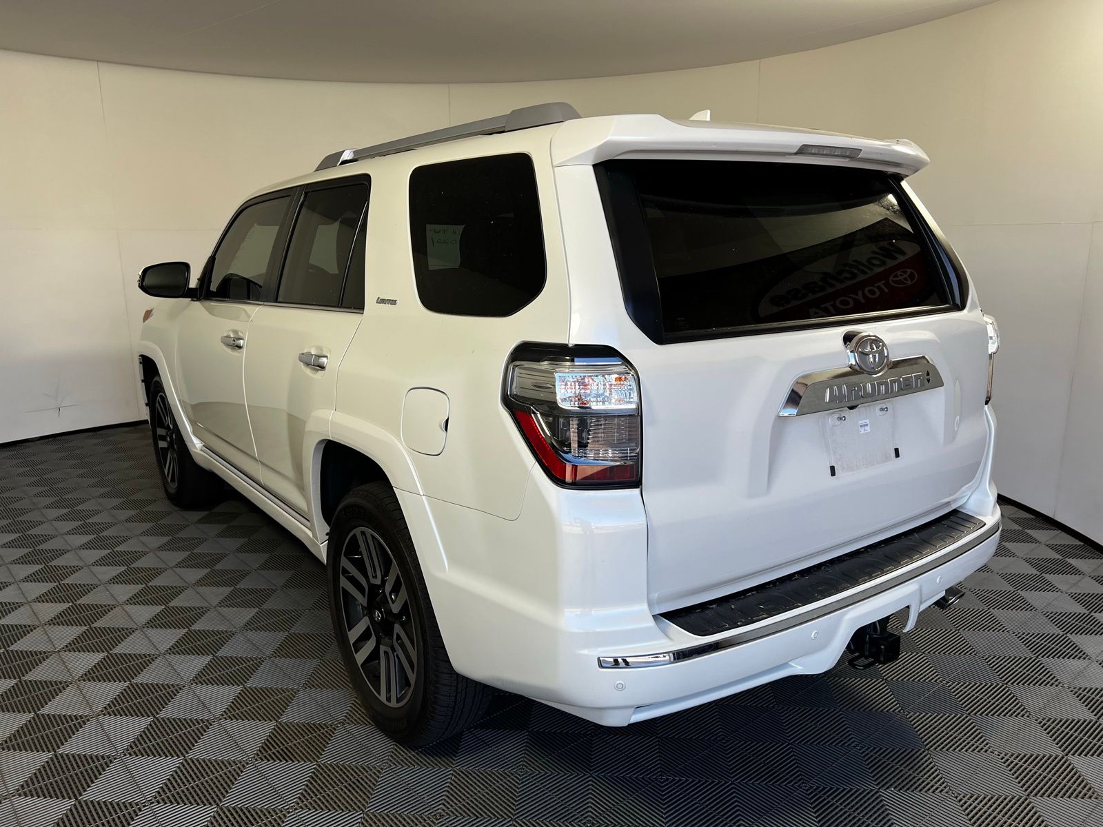 Thumbnail: 2022 Toyota 4Runner - 7