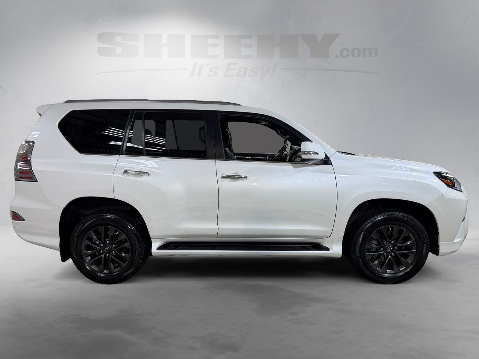 Used 2021  Lexus 460 image 10
