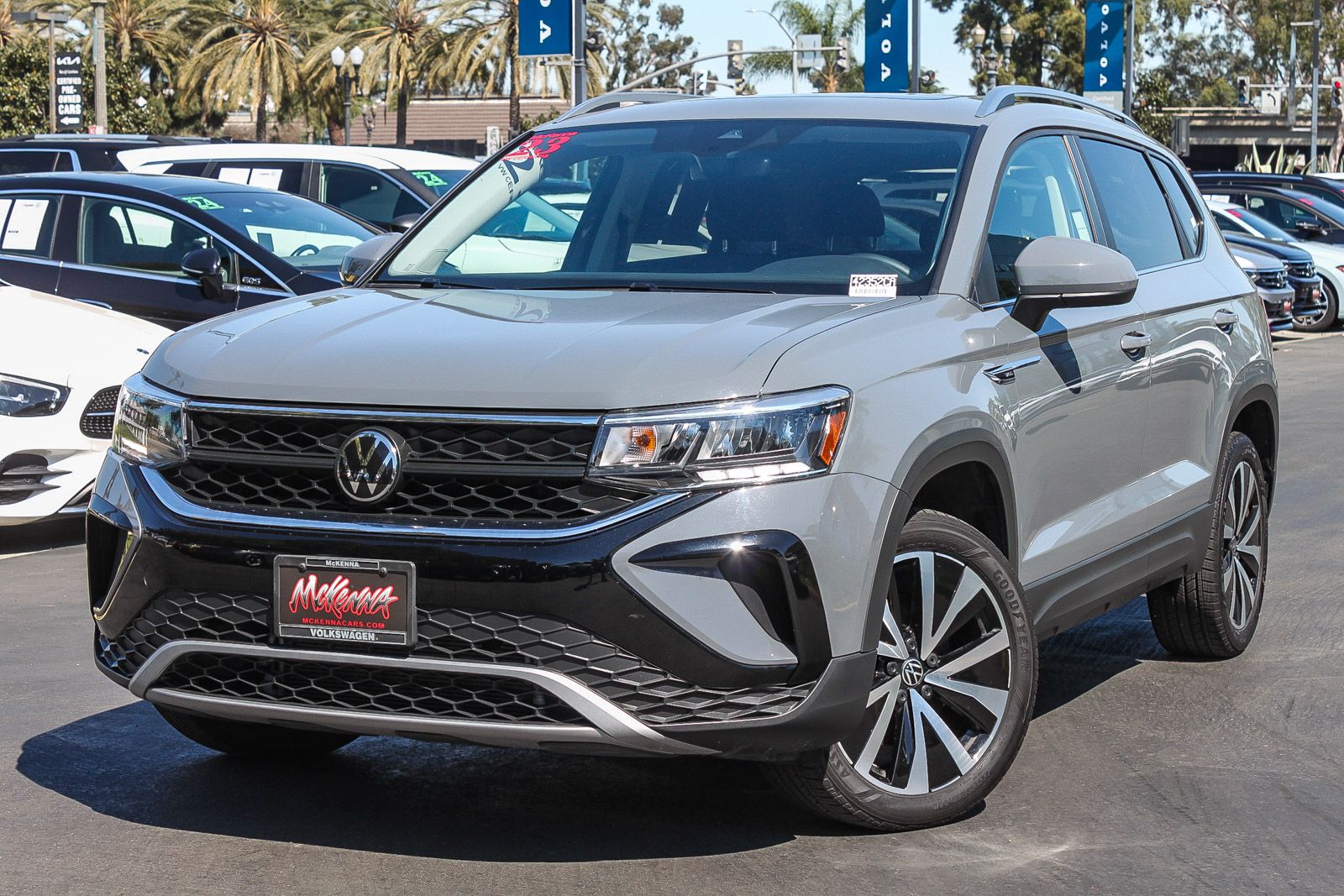 2023 Volkswagen Taos SE FWD