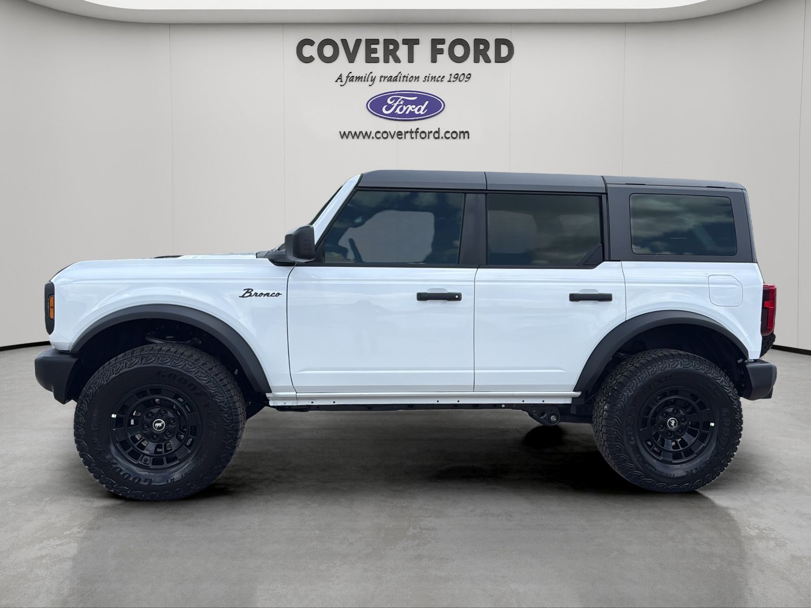 New 2026 White Ford Big Bend image 2