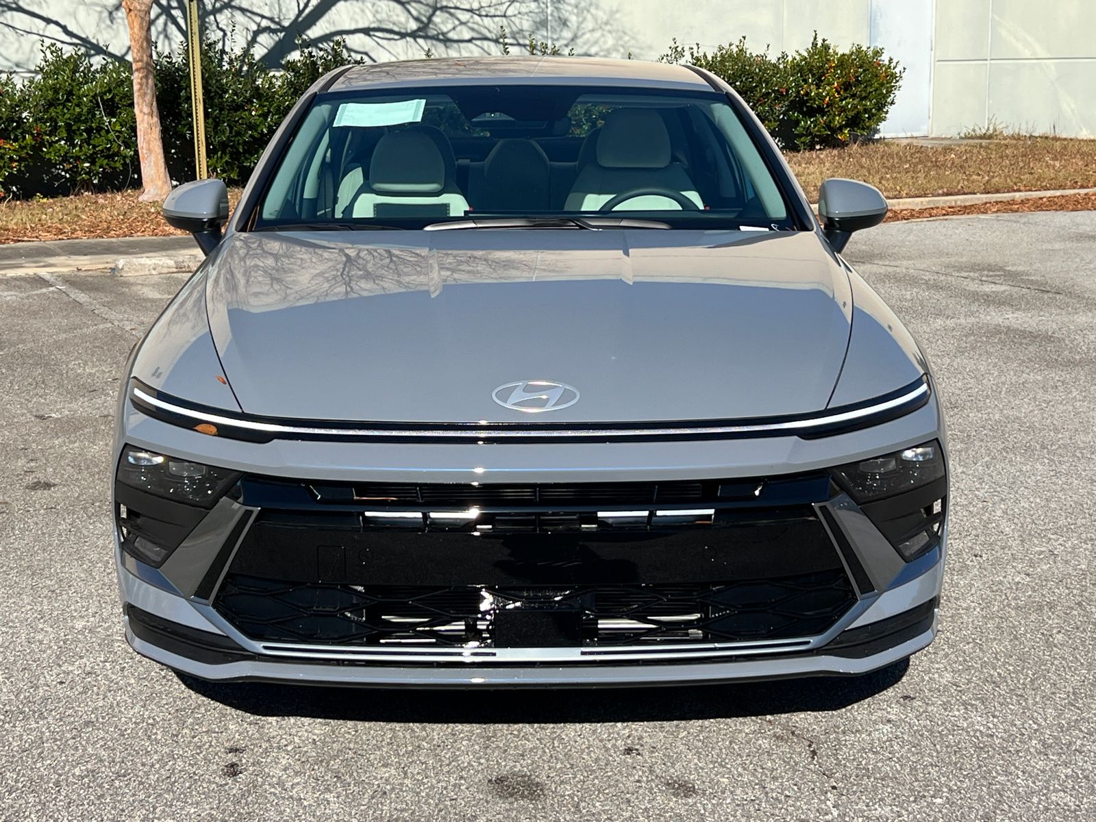 2025 Hyundai Sonata SE photo 2