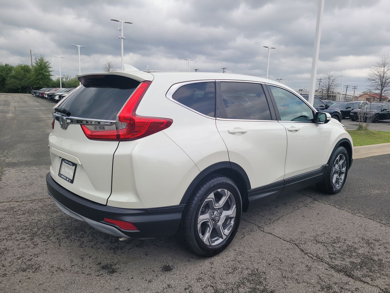 View vehicle photo 3