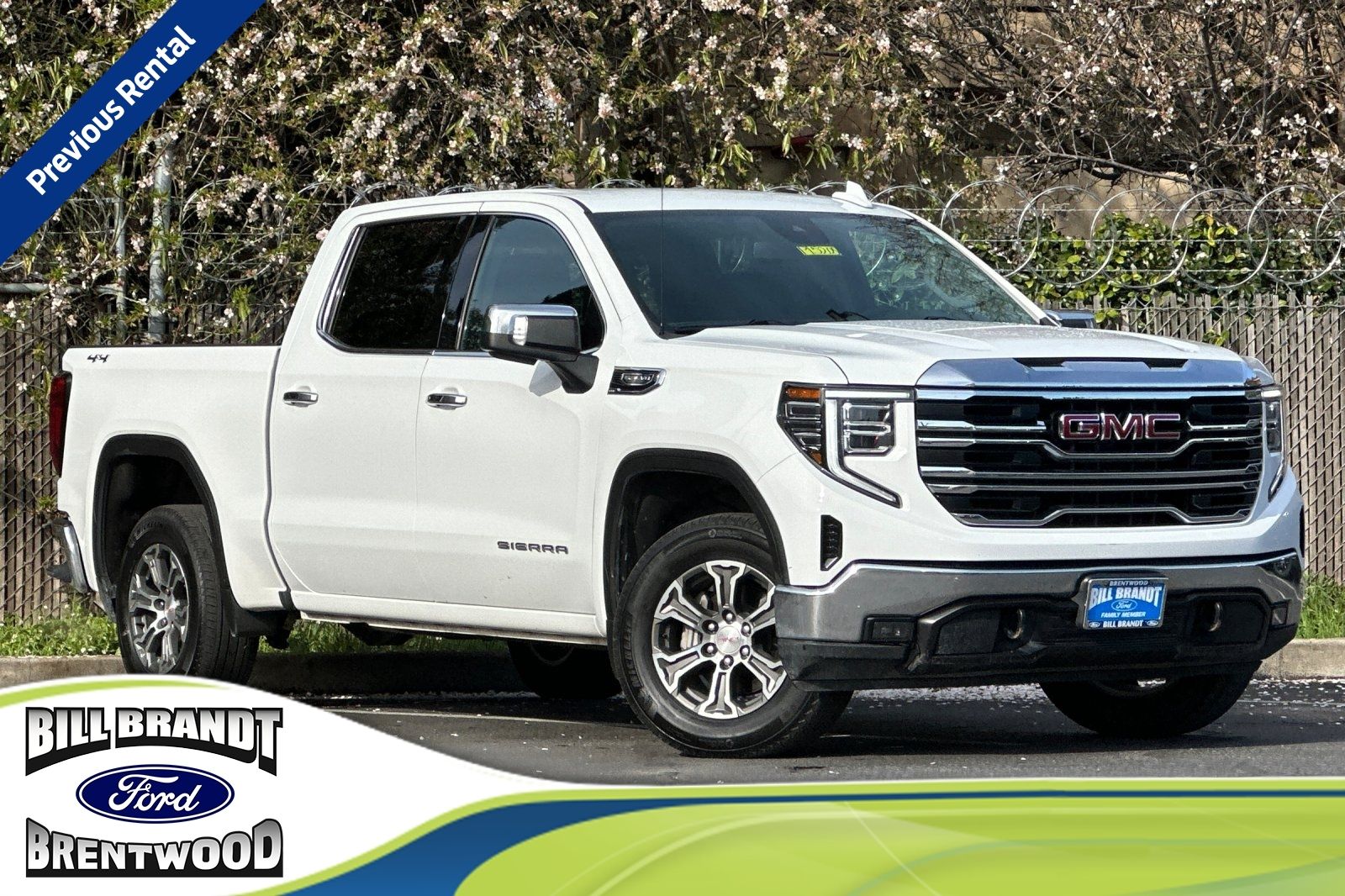 Summit White 2025 GMC Sierra 1500 SLT Crew Cab 4WD Pickup Truck Four-Wheel Drive Automatic