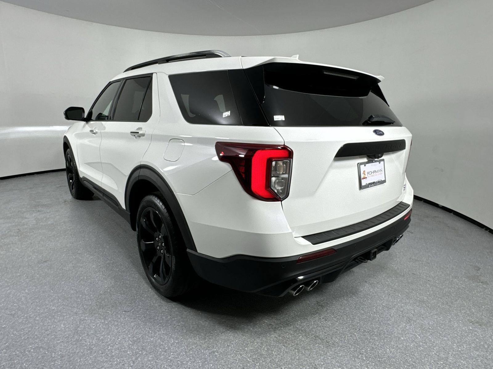 2021 Ford Explorer ST 32