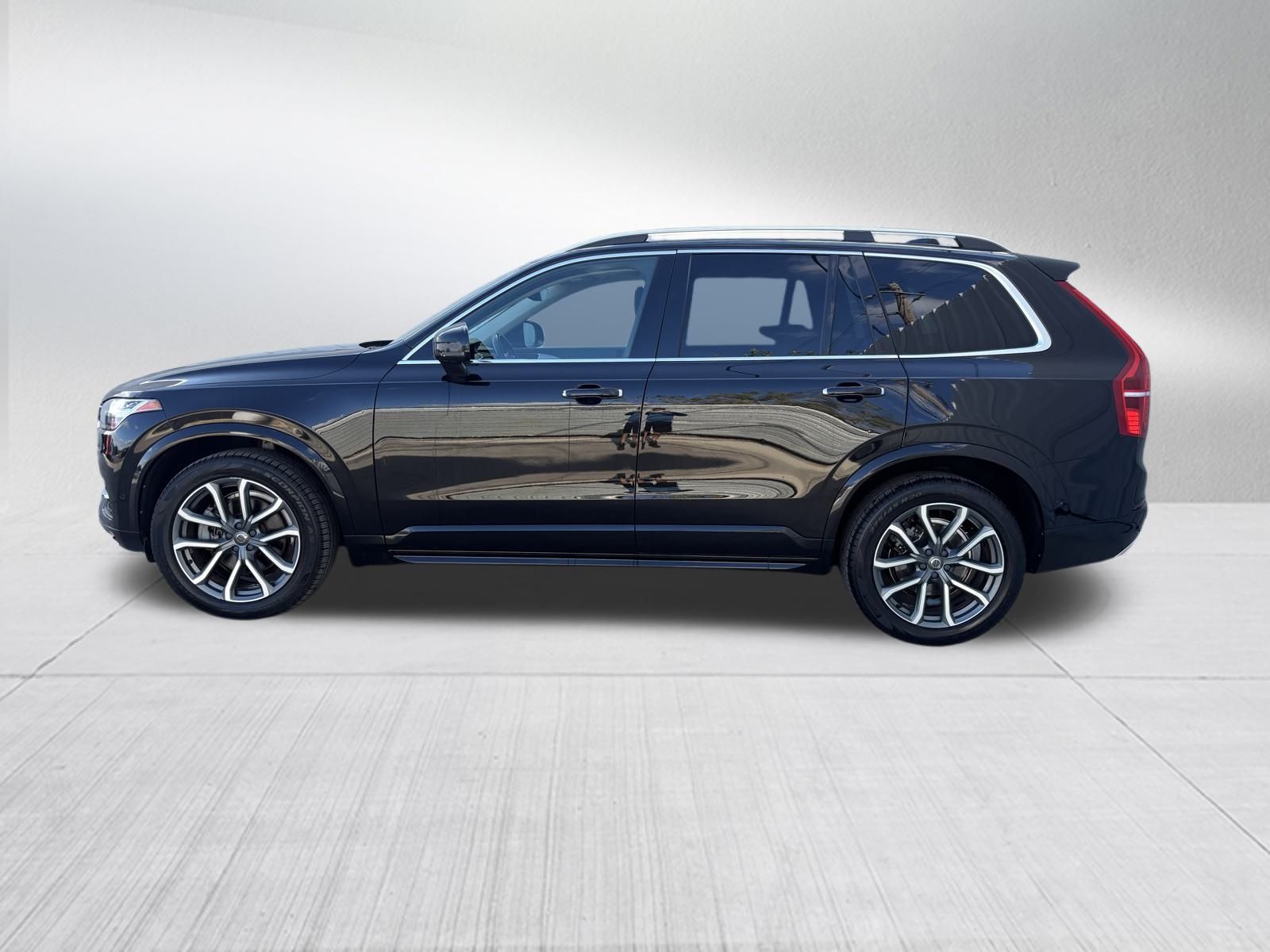 Used Car 2017 Volvo Xc90  T6 Momentum For Sale Under $20,000 In Austin, Texas