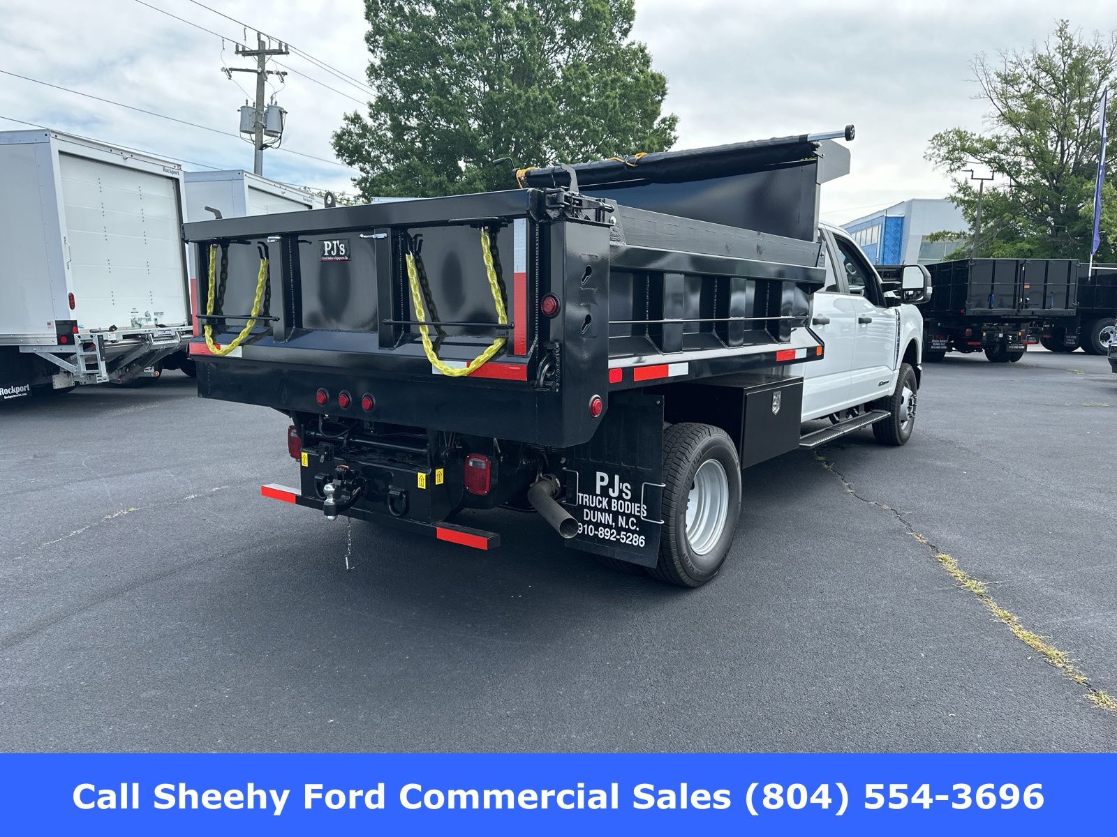 2025 Ford F-350 Super Duty Chassis Cab XL - Photo 6
