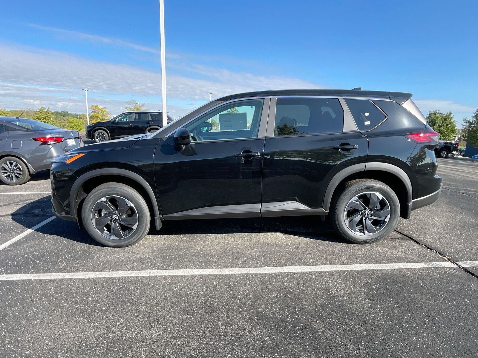 2025 Nissan Rogue SV 12