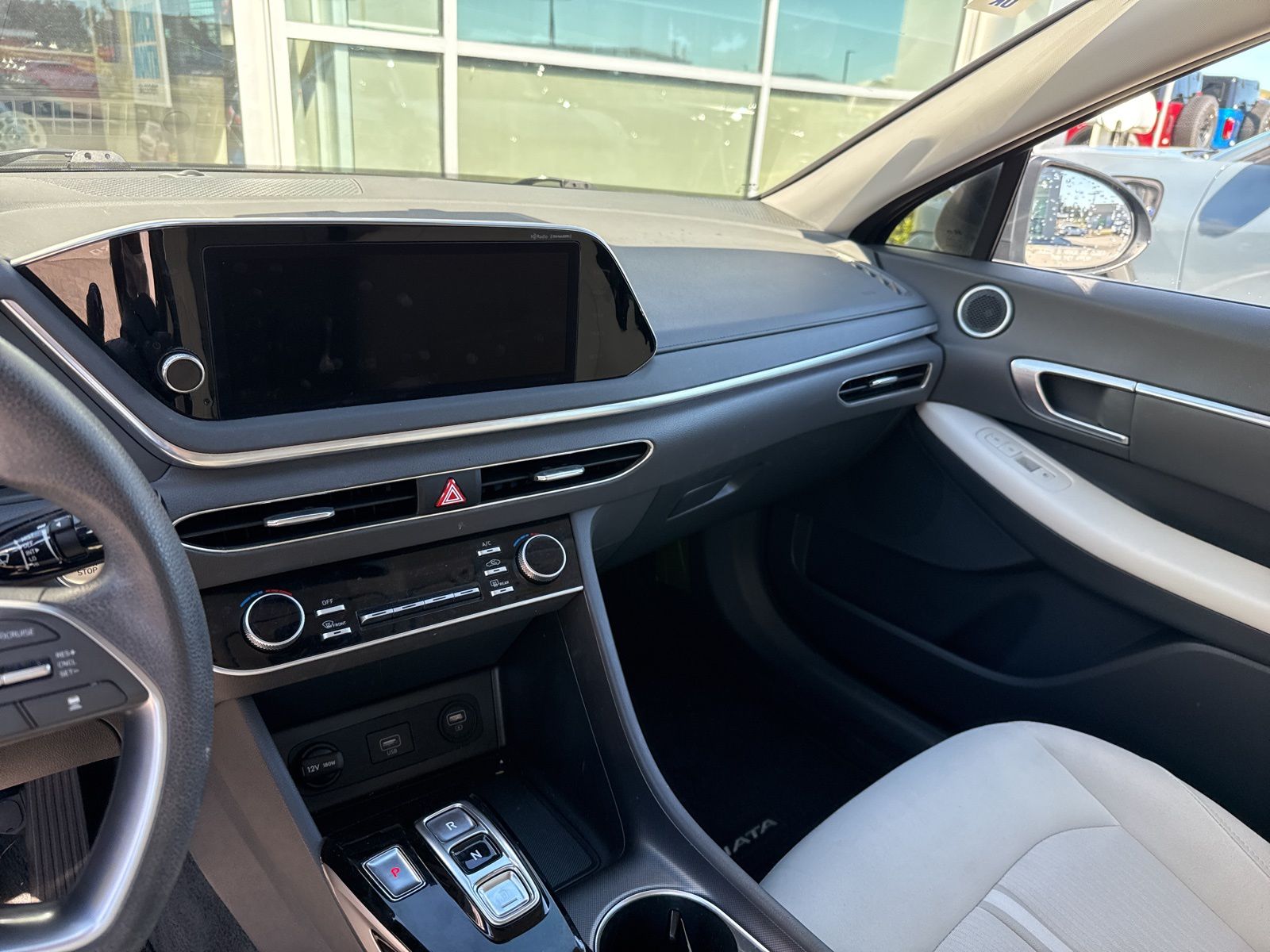 Used 2023 Gray Hyundai SEL image 11