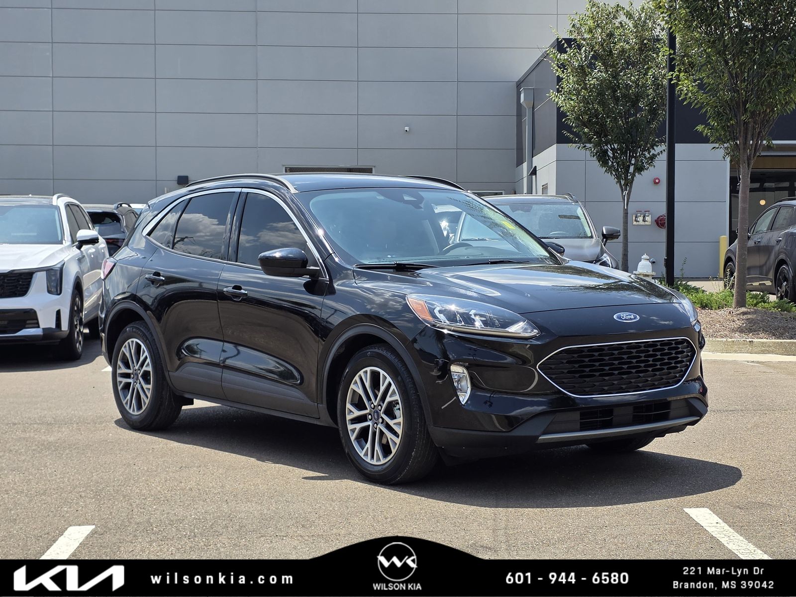  2022 Ford Escape SEL FWD   