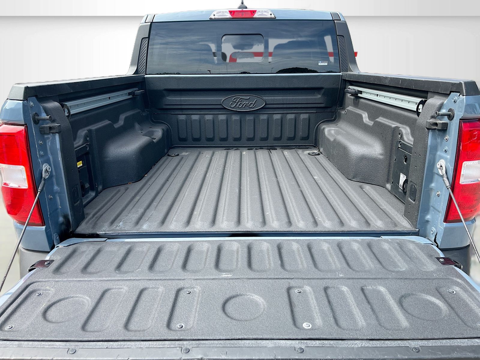Used 2024 Gray Ford Lariat image 26
