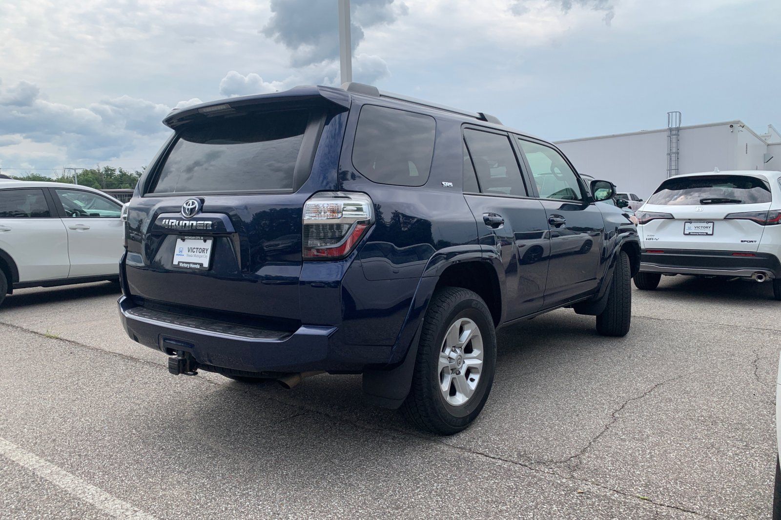 Used 2023 Blue Toyota SR5 image 5
