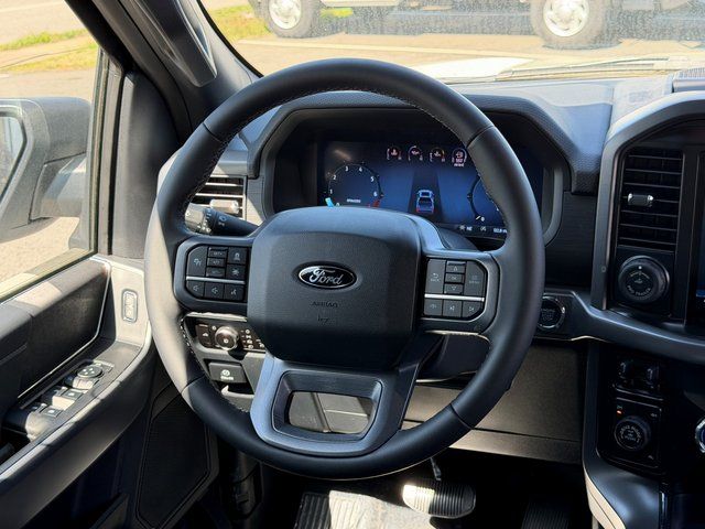 New 2026 Avalanche Ford XLT image 16