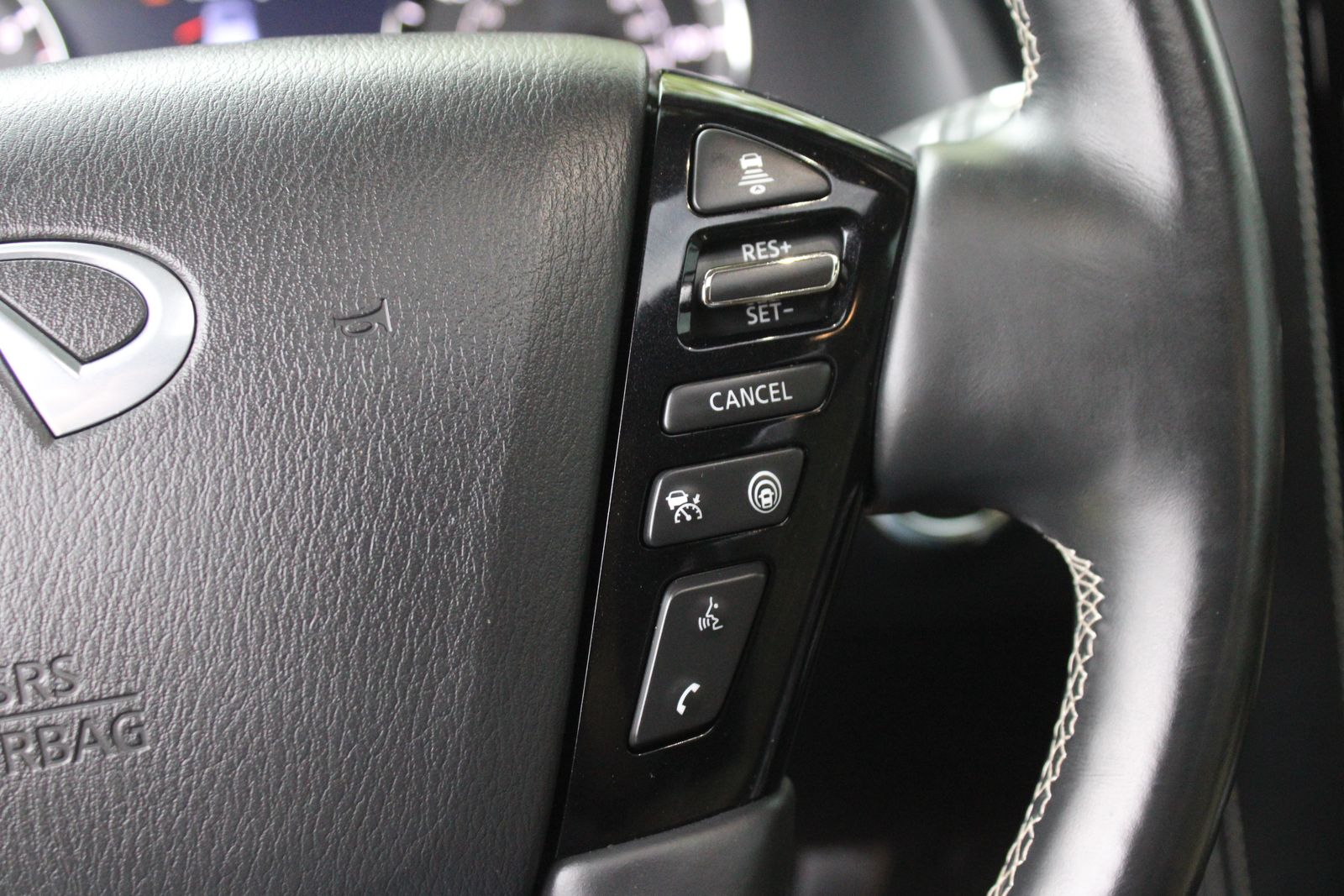 Used 2024 Gray INFINITI Premium Select image 22