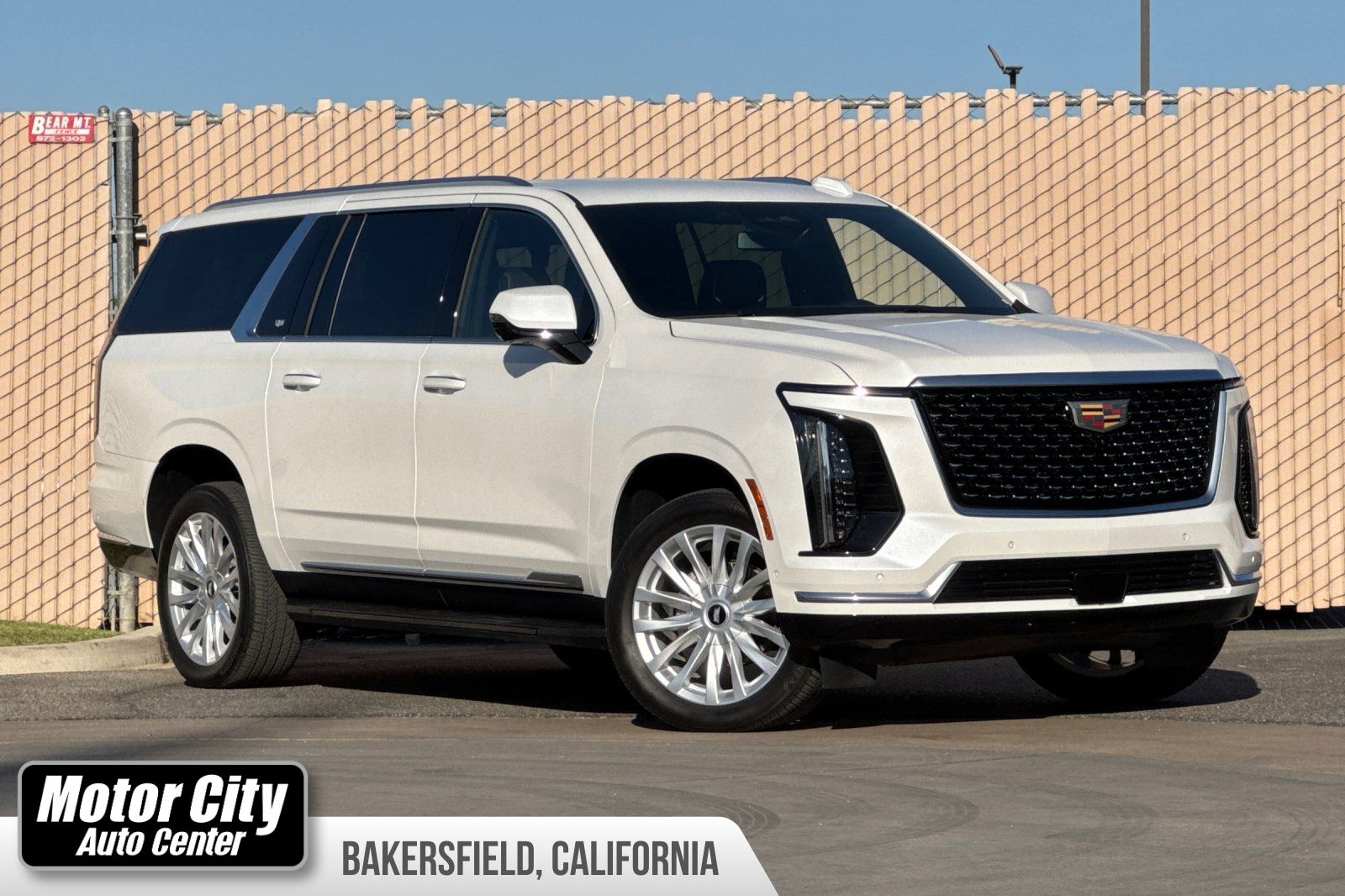 2025 Cadillac Escalade ESV Luxury 4WD