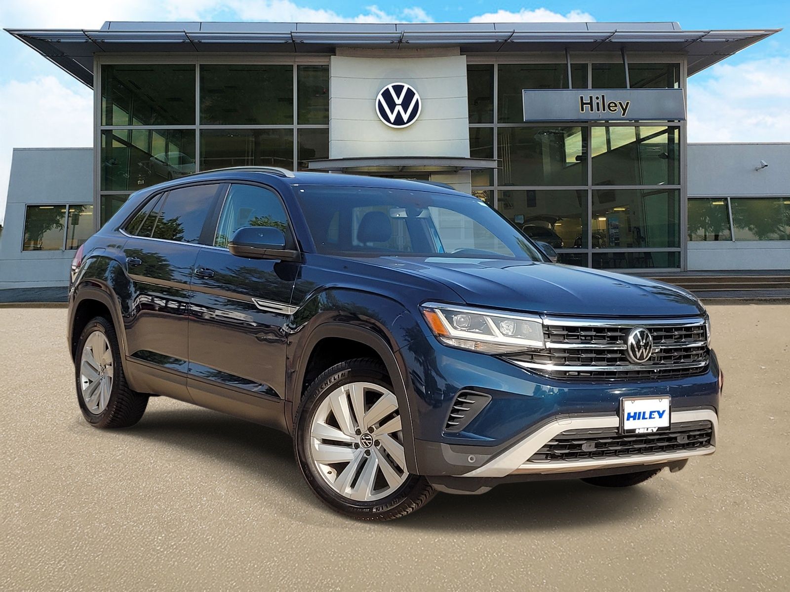used 2022 Volkswagen Atlas Cross Sport car, priced at $22,000