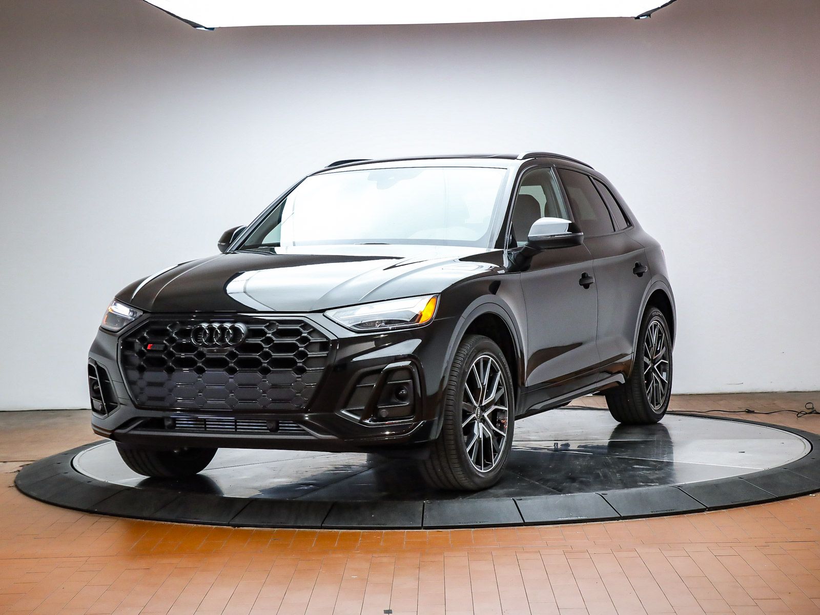 2023 Audi SQ5 3.0T quattro Premium Plus AWD