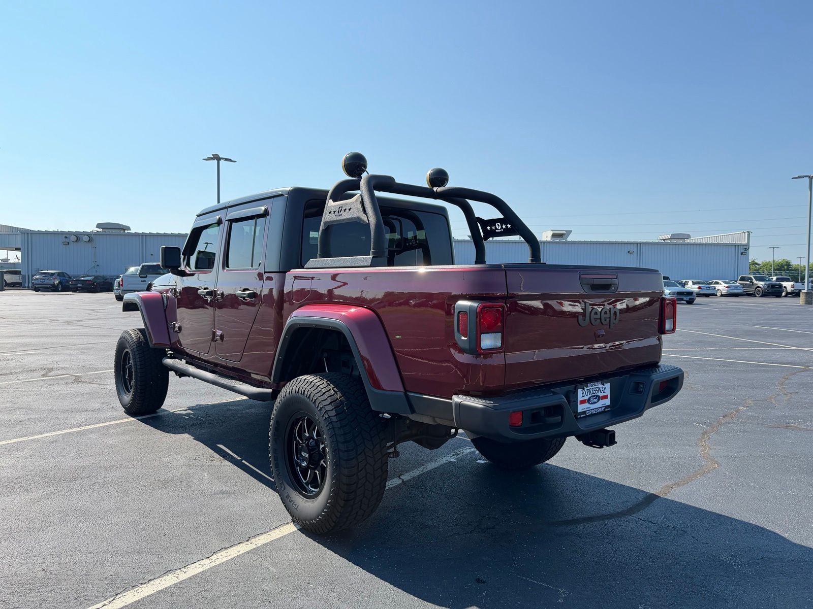 2022 Jeep Gladiator image 8