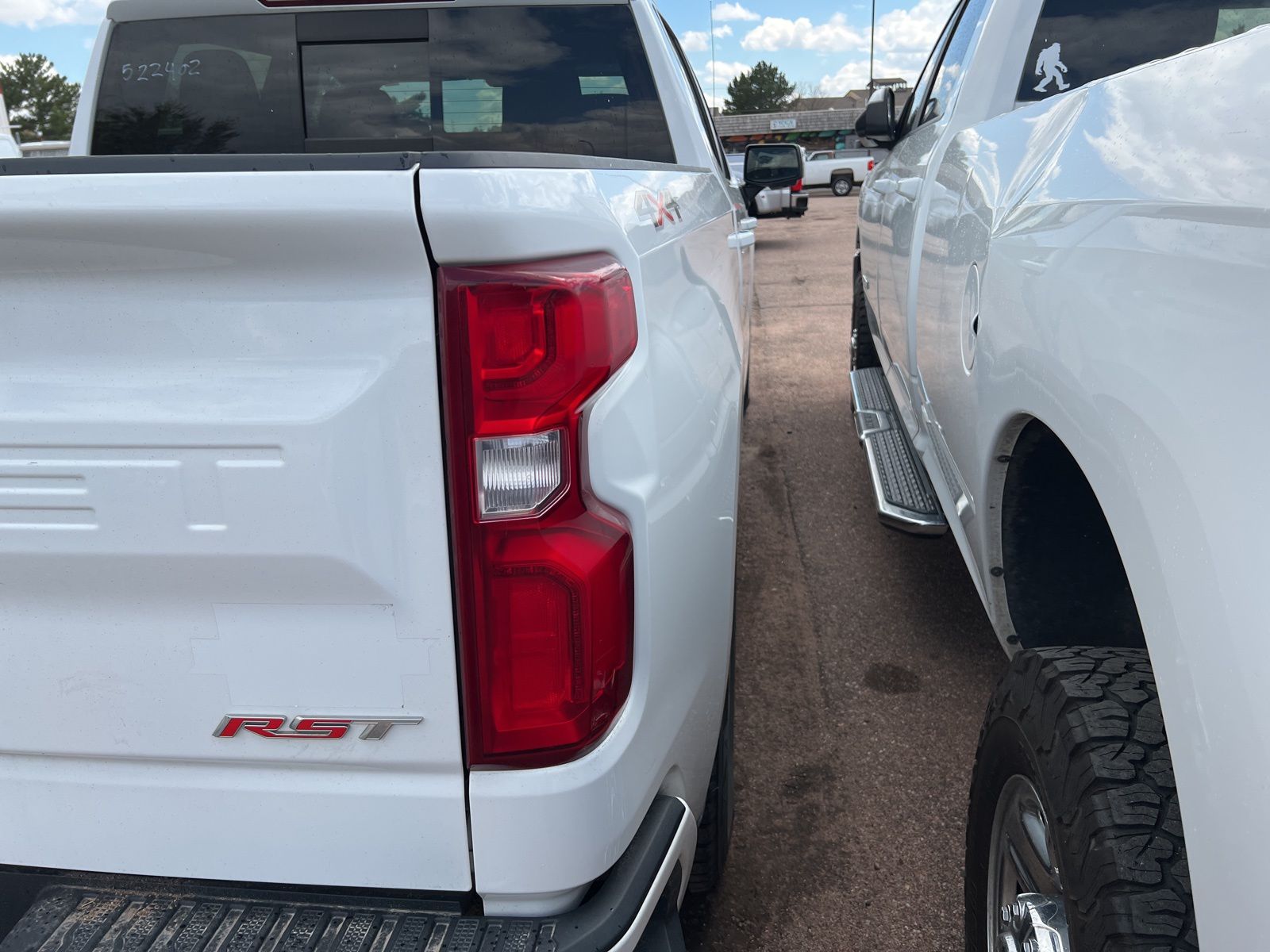 2022 Chevrolet Silverado 1500 RST photo