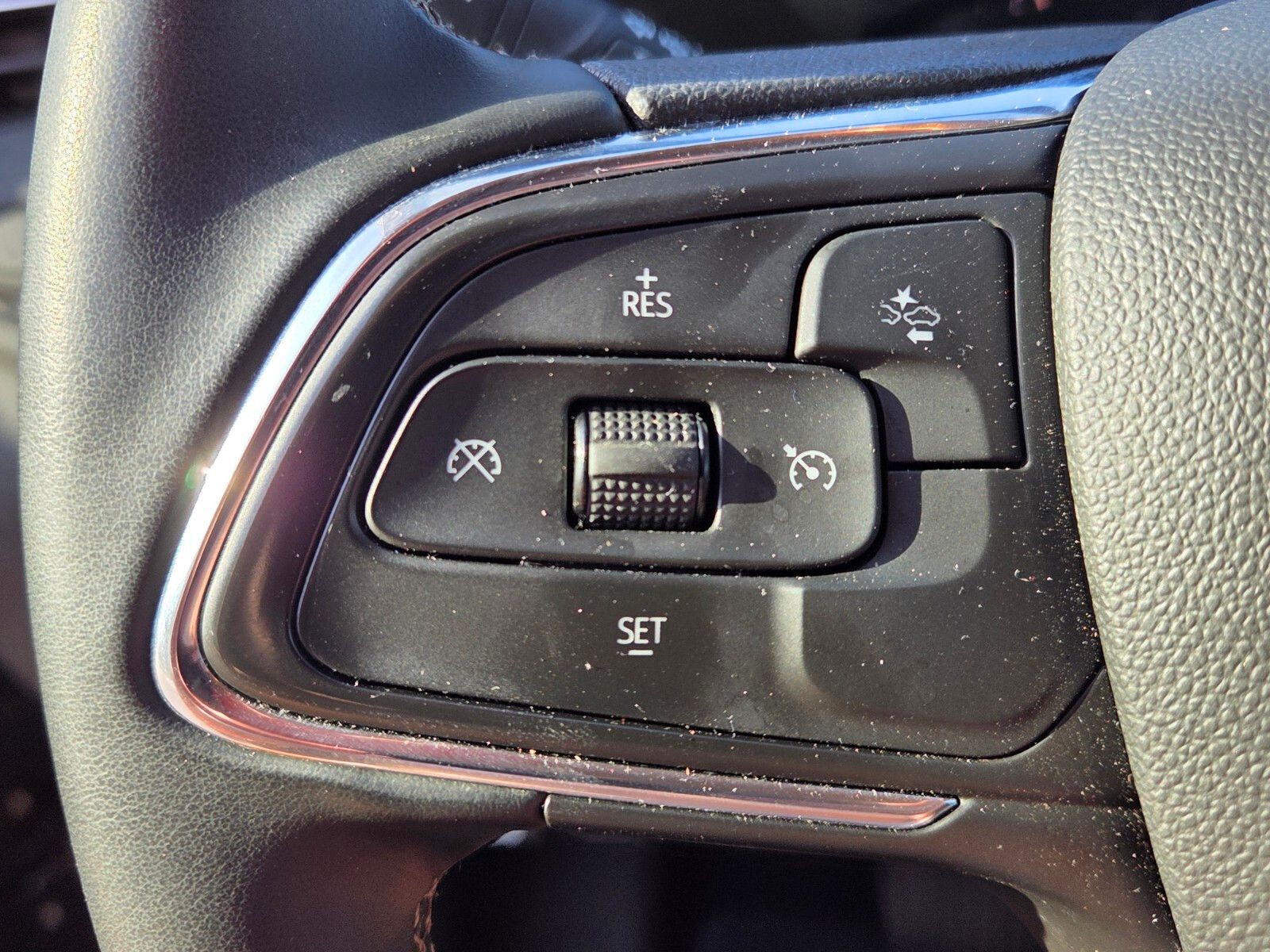 Used 2025 Gray Metallic Buick Preferred image 24