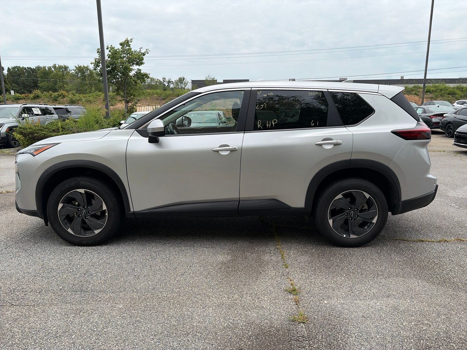 Used 2025 Silver Nissan SV image 3