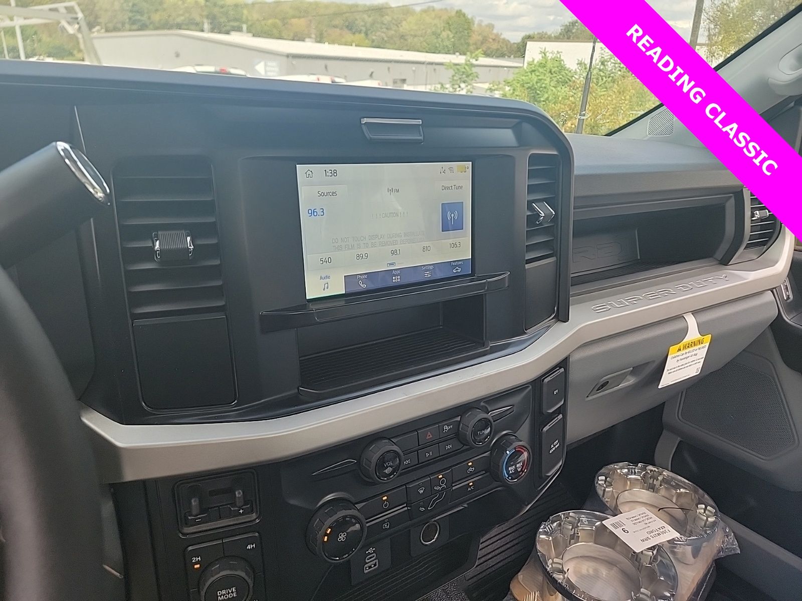 New 2025 Oxford White Ford XL image 6