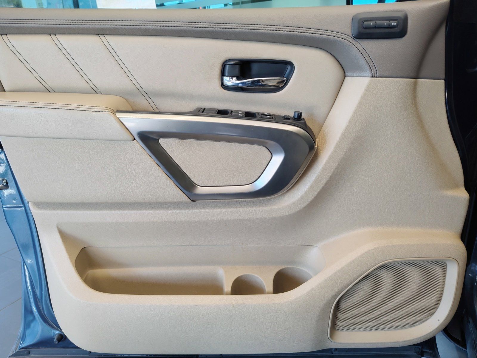 Used Car 2015 Nissan Armada  Platinum For Sale Under $12,000 In San Antonio, Texas