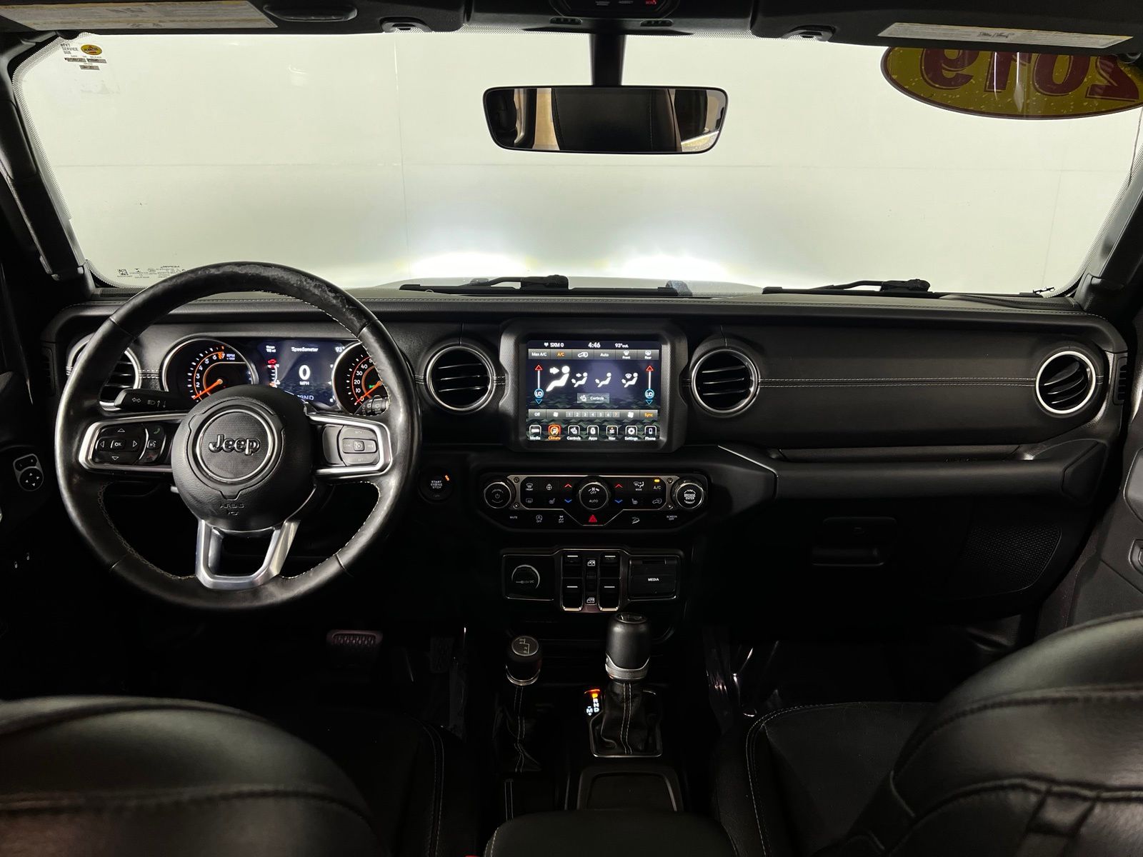 Thumbnail: 2019 Jeep Wrangler - 25