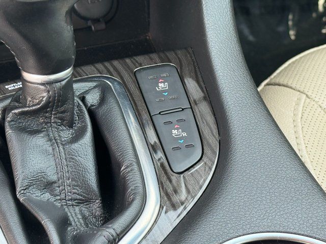 Used 2015 Black Kia EX image 20