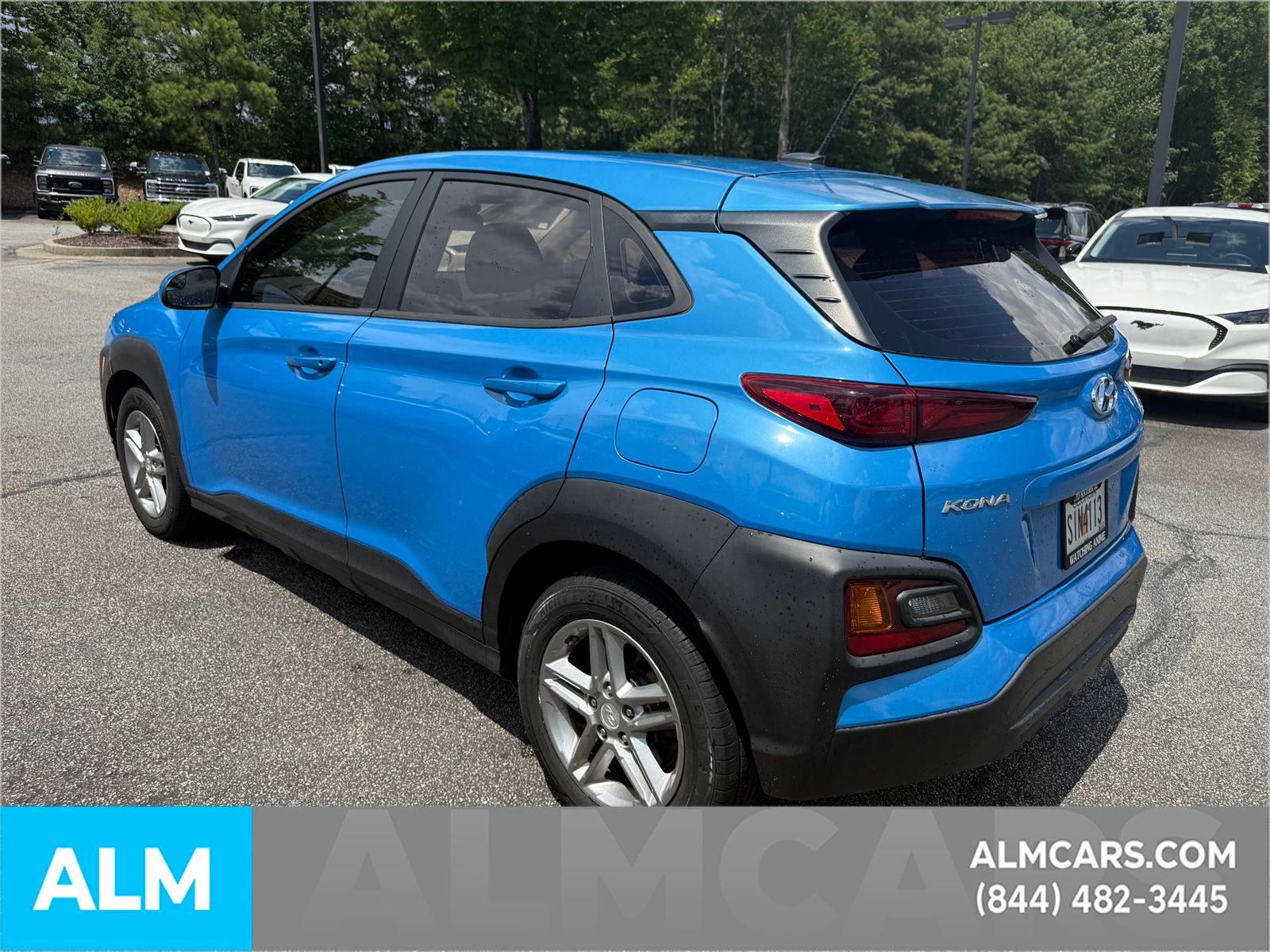 Used 2020 Blue Hyundai SE image 10