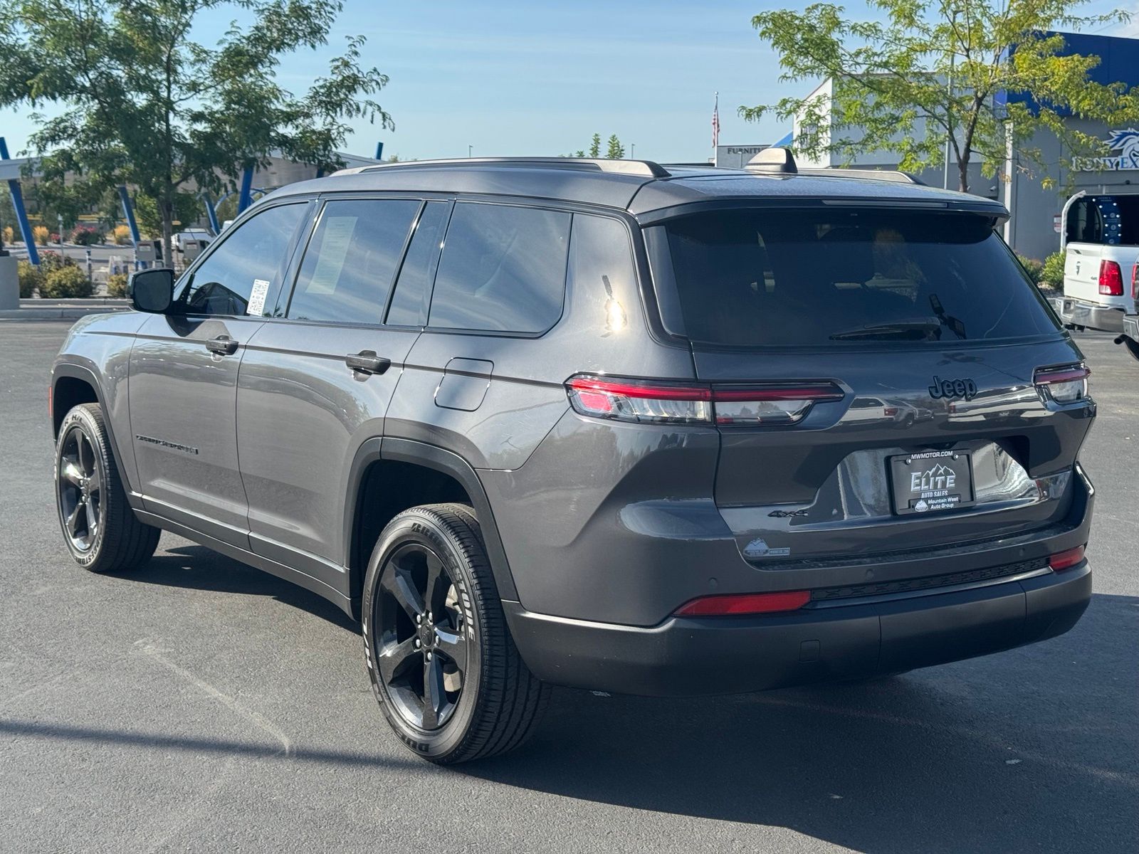 Used 2023 Jeep Grand Cherokee L SUV