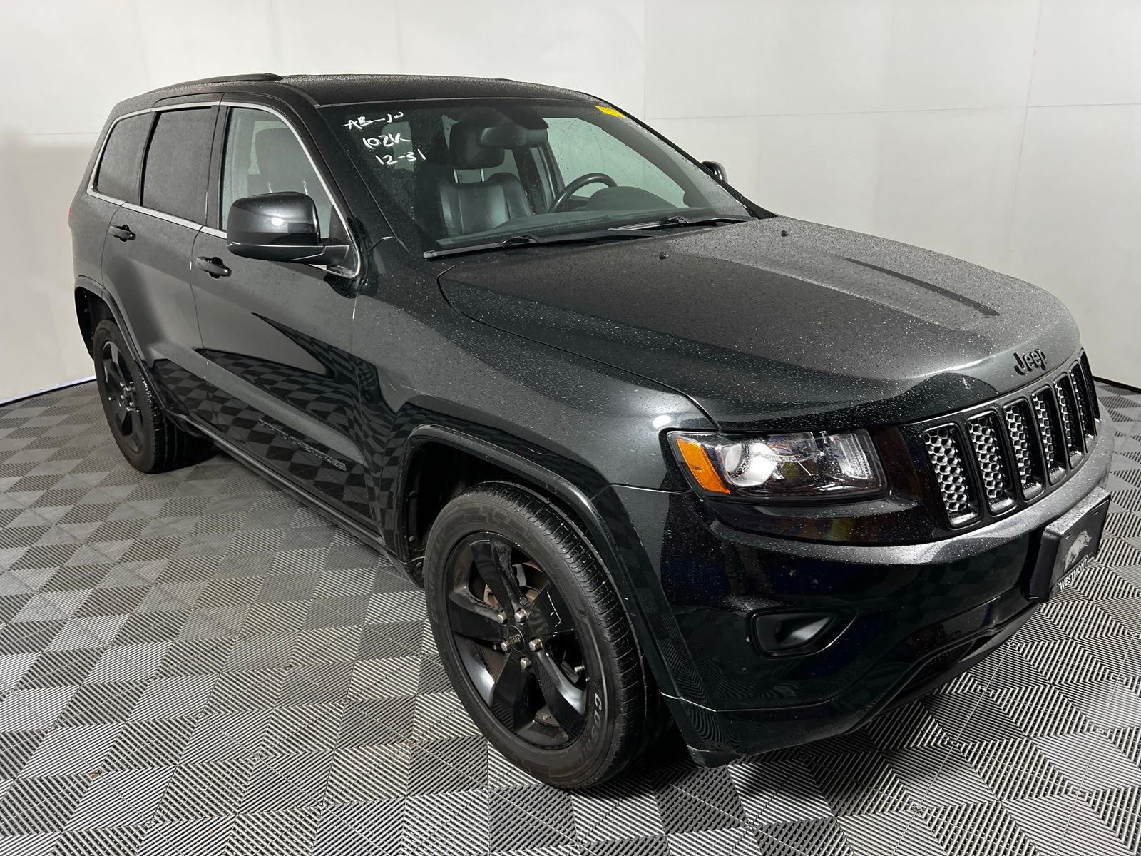 Thumbnail: 2015 Jeep Grand Cherokee - 3