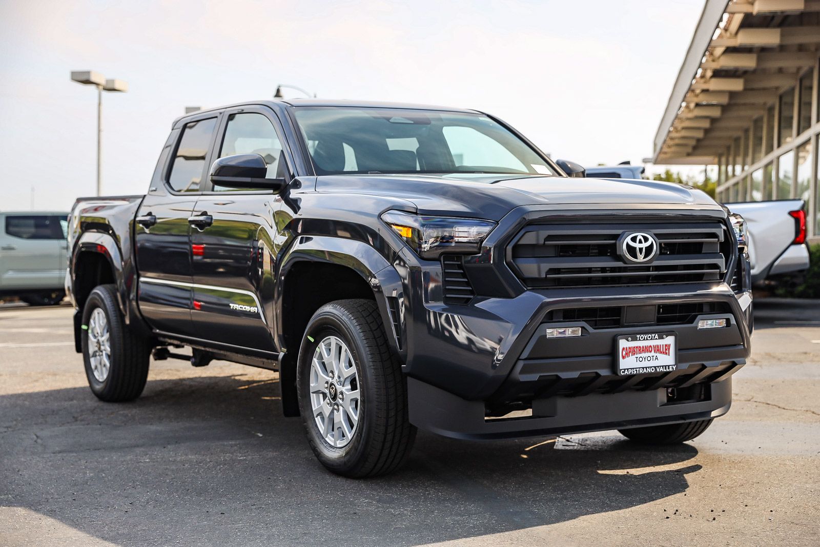 View vehicle photo 3