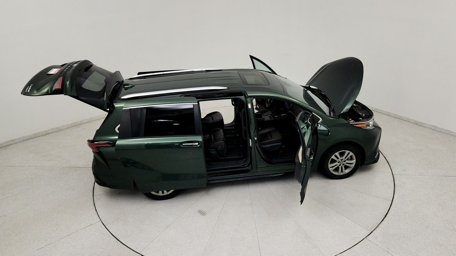 Used 2024  Toyota Platinum image 24