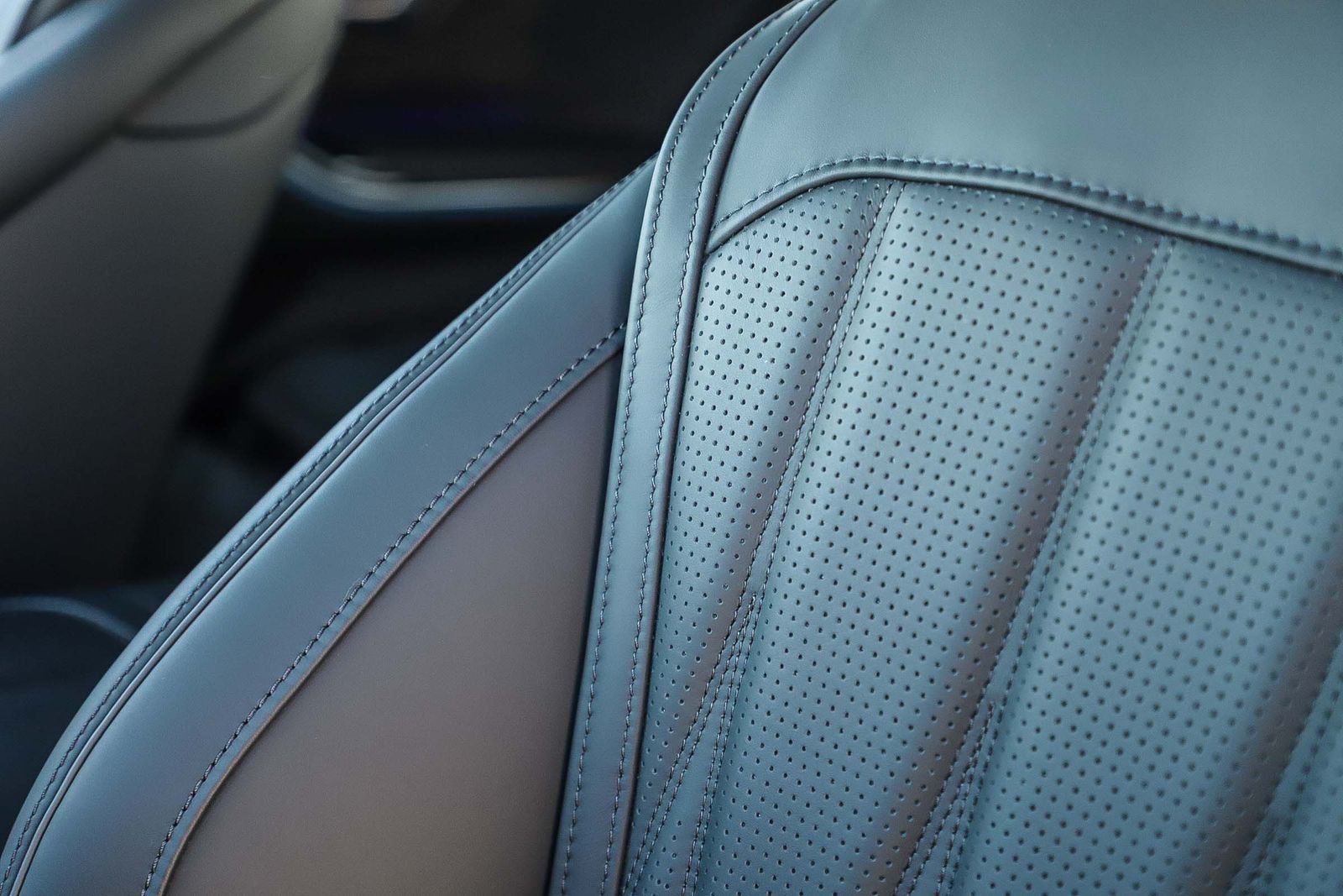 2025 Mercedes-Benz S-Class S 63 - Photo 31