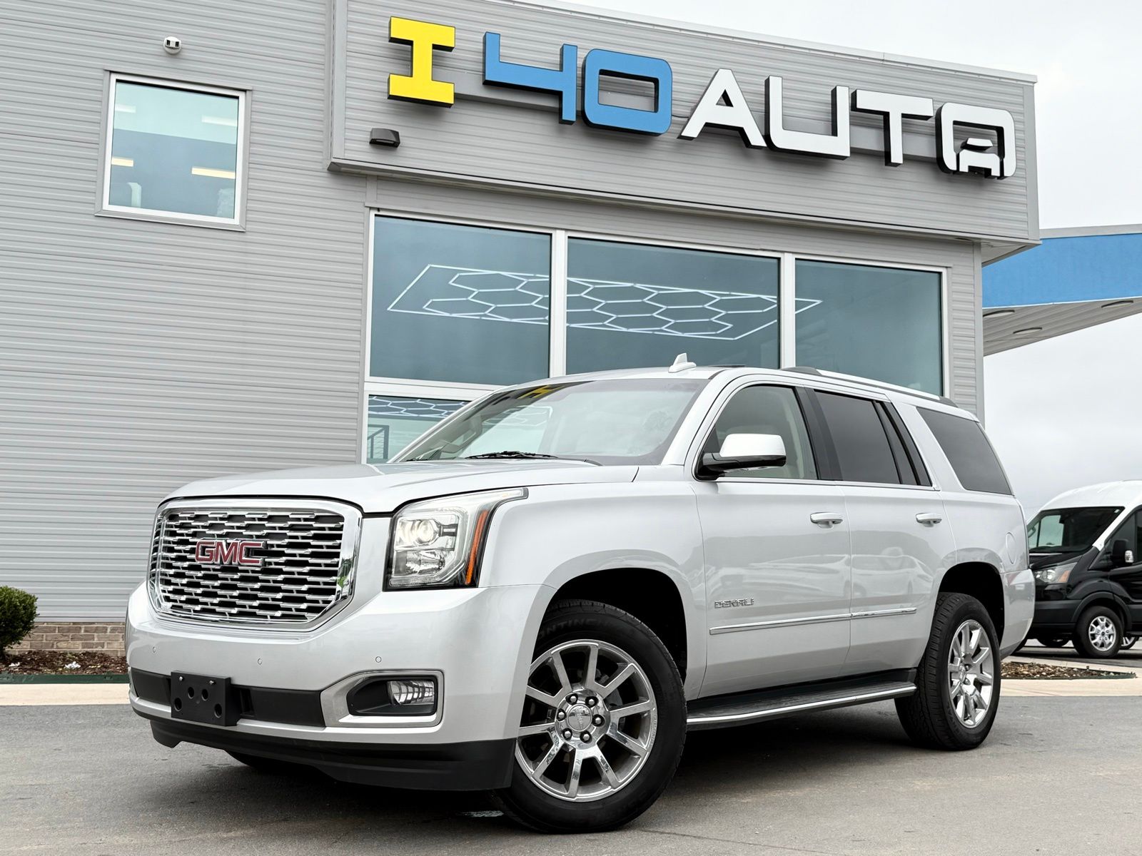 Quicksilver Metallic 2019 GMC Yukon Denali 4WD SUV / Crossover Four-Wheel Drive Automatic