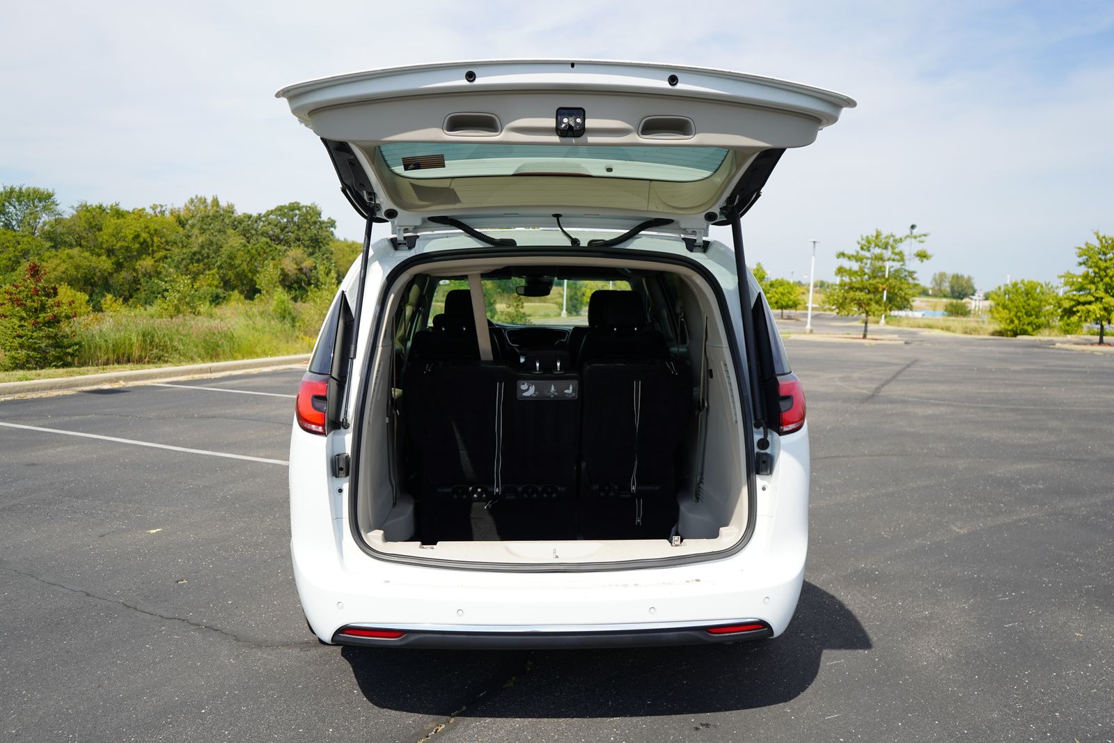 2021 Chrysler Pacifica Touring L 36