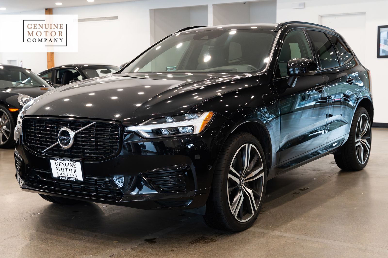 Onyx Black Metallic 2021 Volvo XC60 Hybrid Plug-in Recharge R-Design eAWD SUV / Crossover All-Wheel Drive Automatic